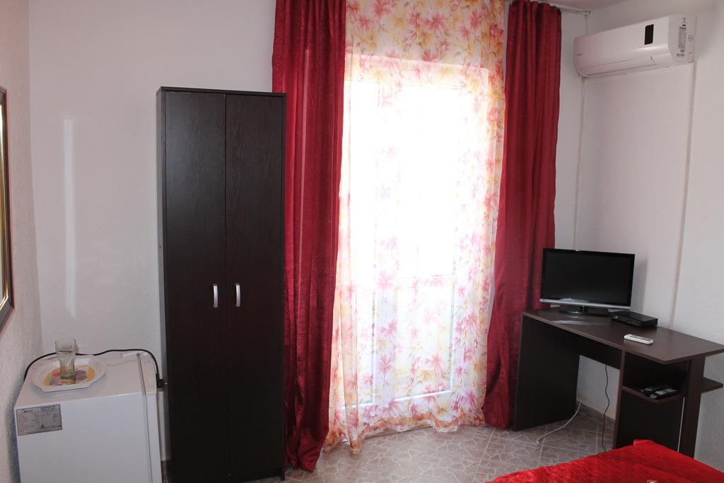 Rooms And Apartments Milana Bar Extérieur photo