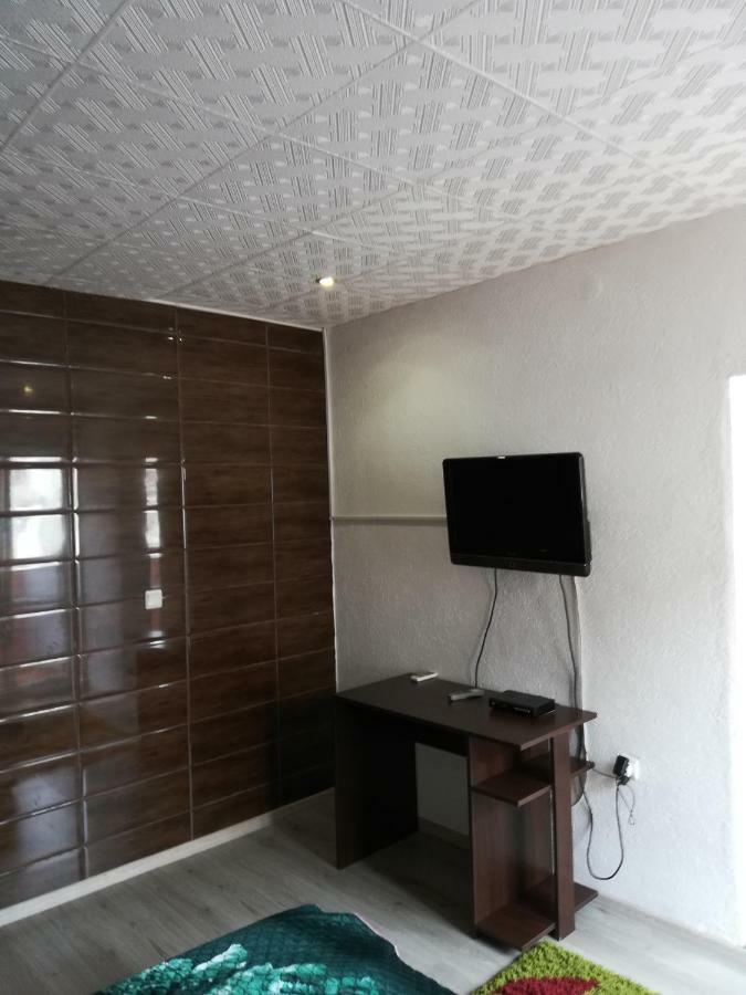Rooms And Apartments Milana Bar Extérieur photo